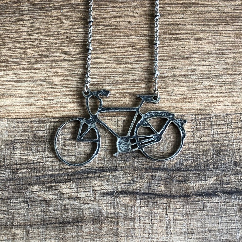 American Eagle | Bicycle Necklace